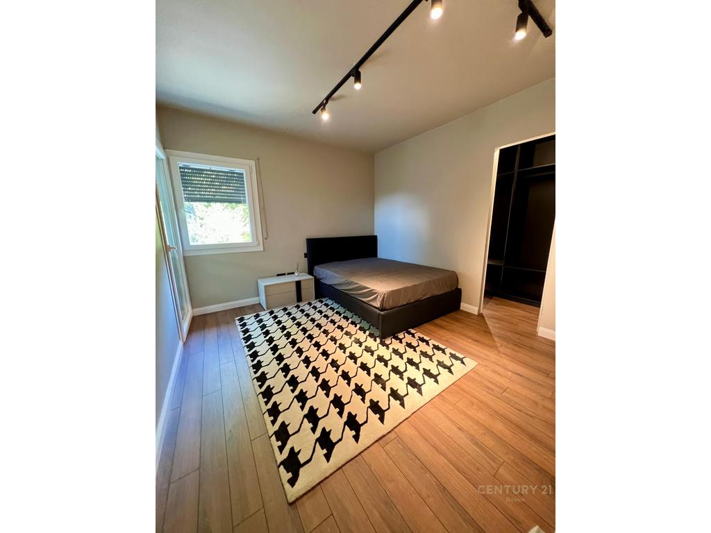 Long Hill Residence, Apartment 3+1+3 with 2 parking spaces for rent