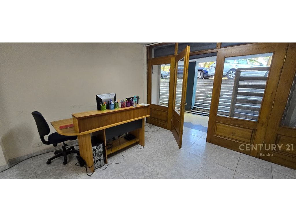 SHOP FOR SALE ON DRITAN HOXHA STREET !!
