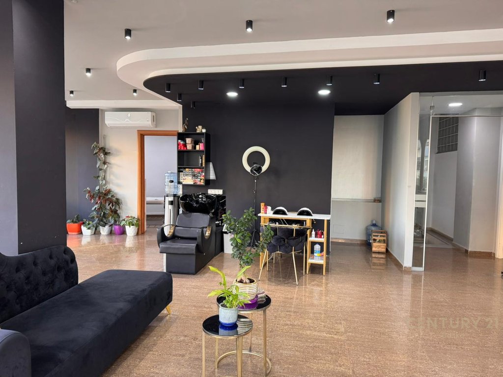 Astir, commercial space for rent on the main street