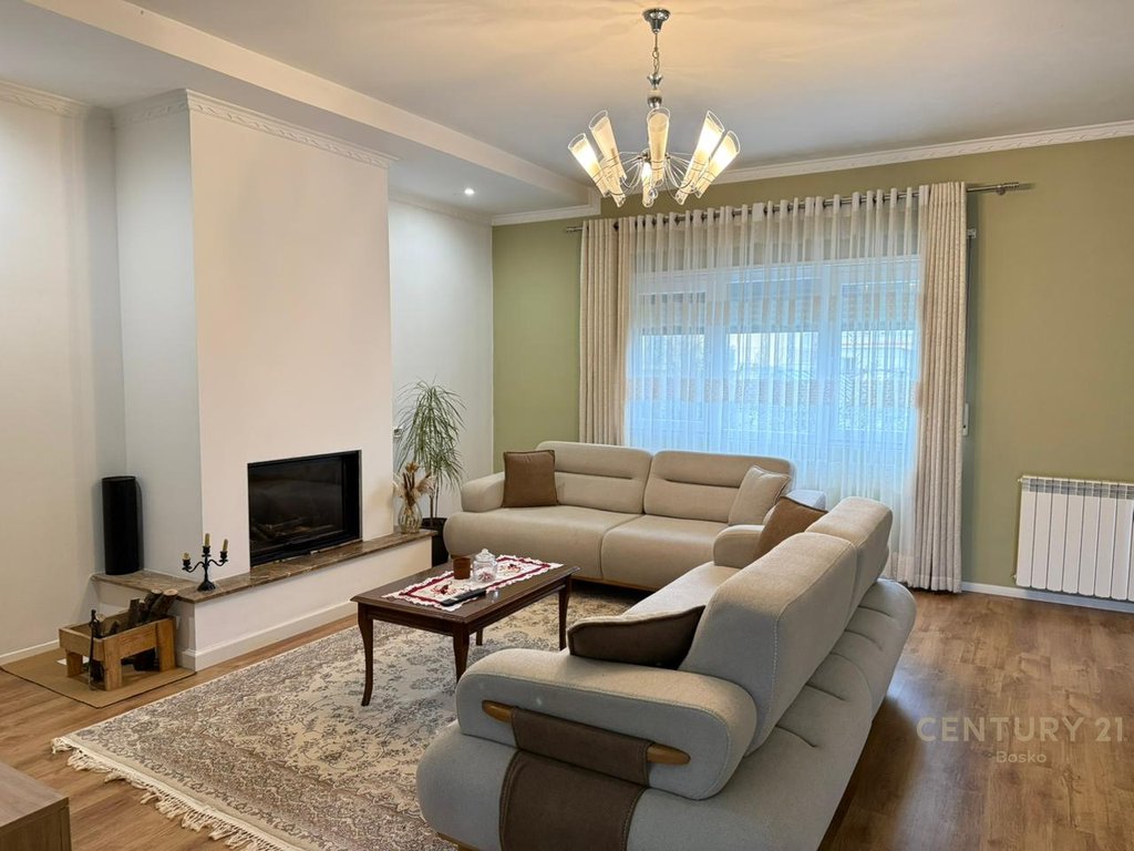 ๐ก Super Villa for Rent โ With a Green Garden and Parking for 2 Cars