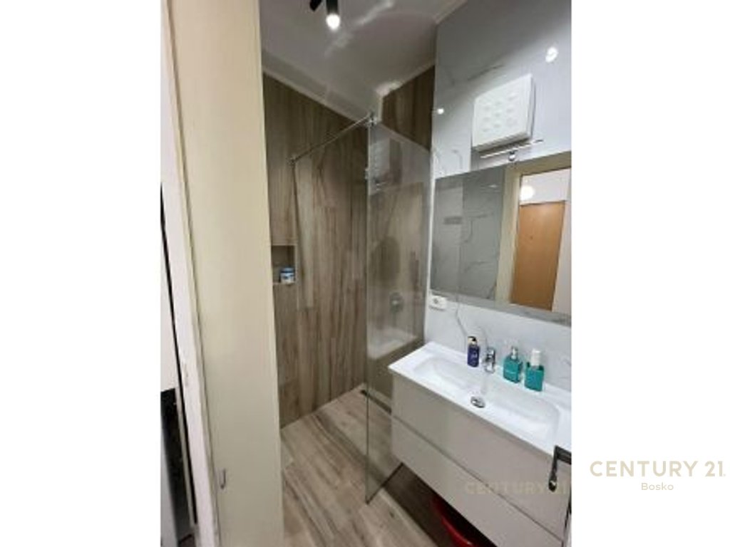 Rent, Apartment 2+1, in Pazari i Ri, Tirana!