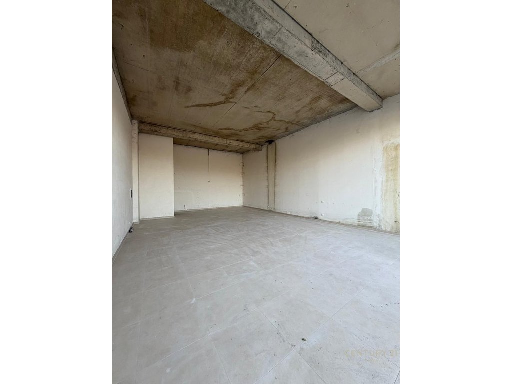 OPPORTUNITY – SHOP FOR SALE AT THE DRY LAKE