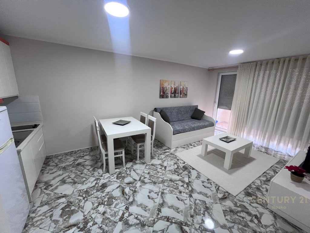 Apartment 1+1 for sale in Shëngjin – very close to the sea 🌊