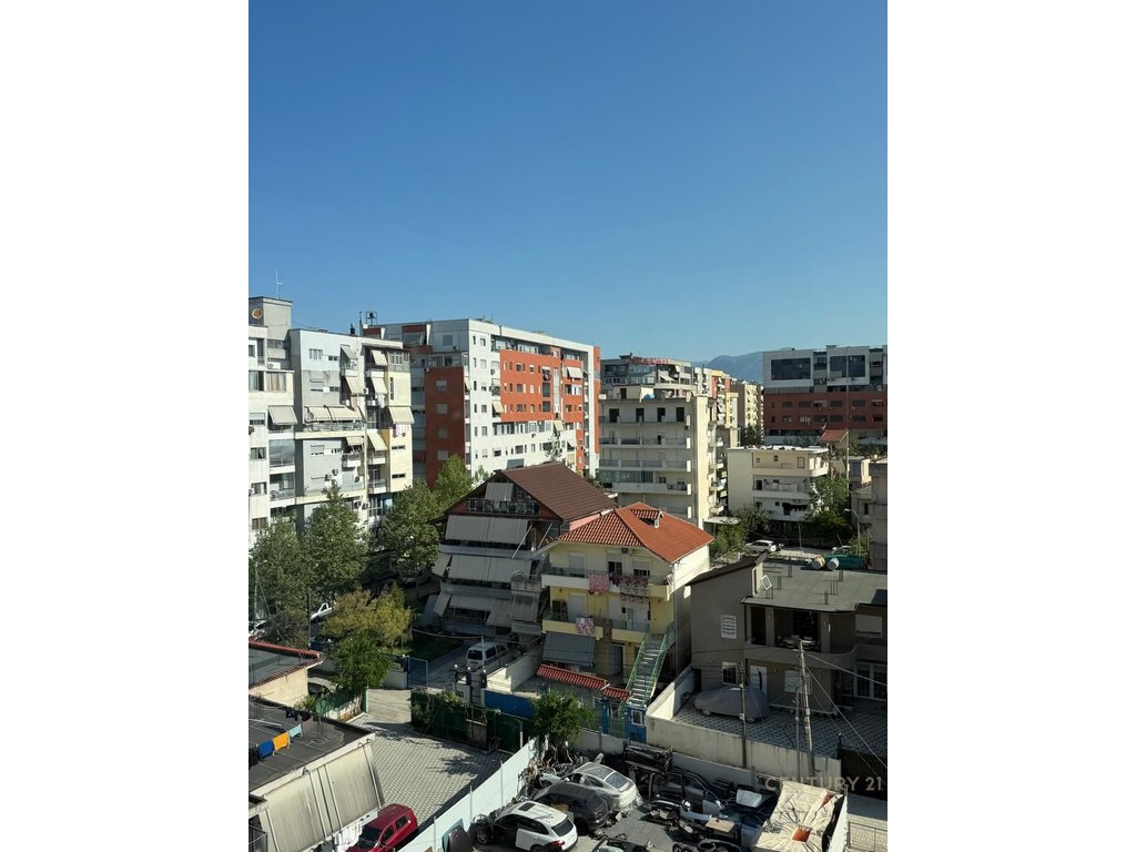 2+1+2 apartment for rent in the Astir area, opposite Vila L.