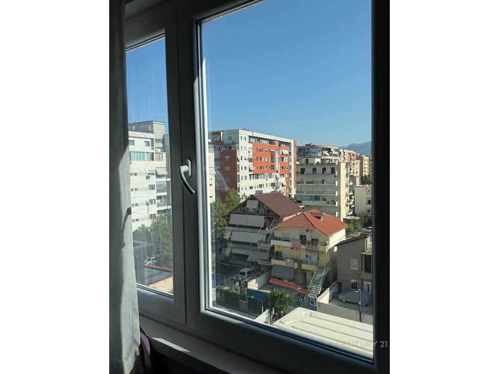 2+1+2 apartment for rent in the Astir area, opposite Vila L.