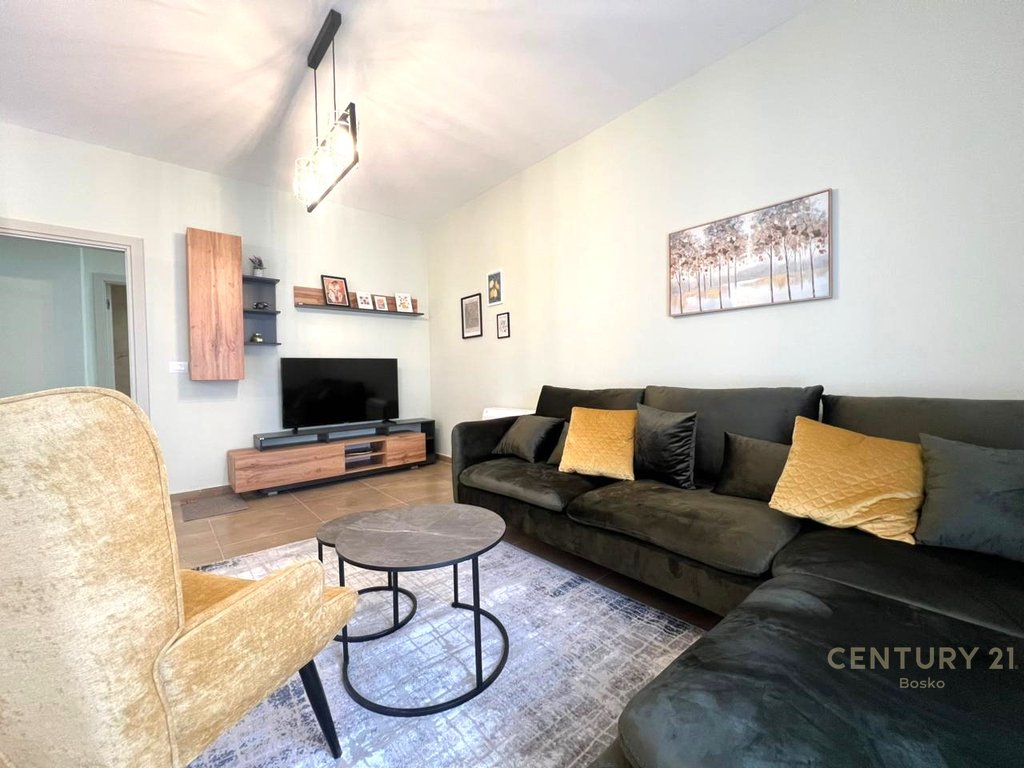 Apartment 2+1+2 for Rent, Zogu i Zi