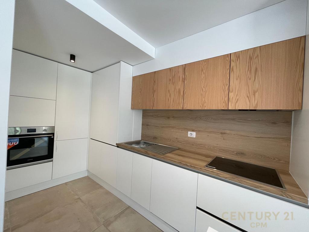 VILLA FOR RENT IN OLIVE GROVE!