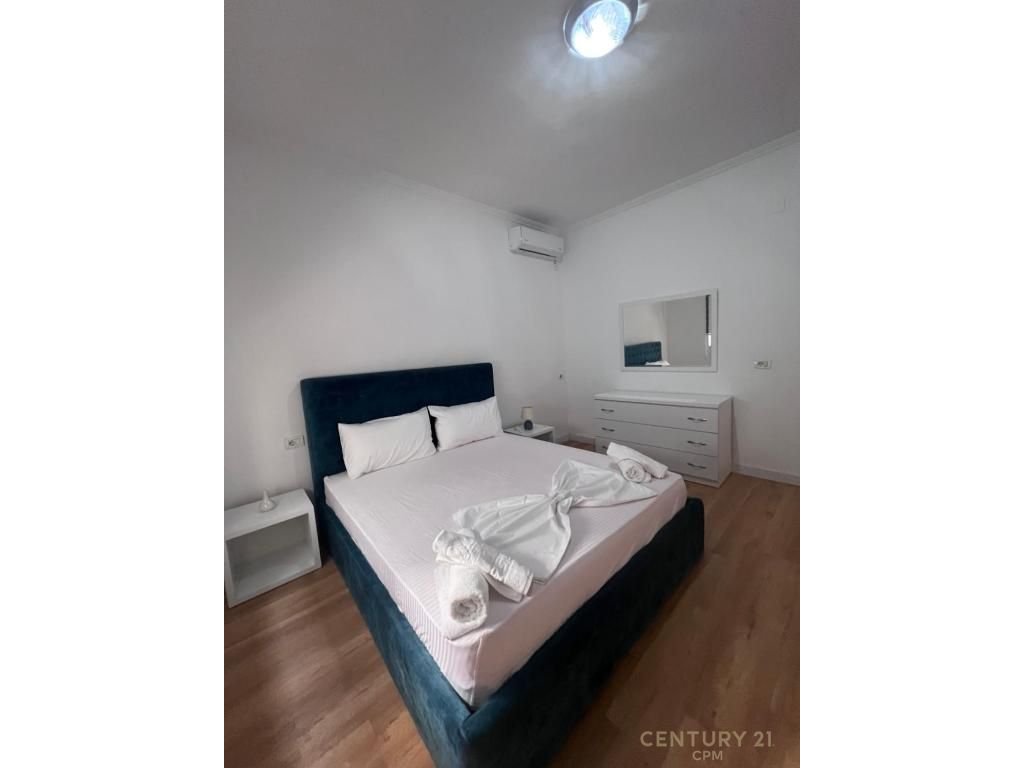 IN THE MUNICIPALITY OF PARIS, WE OFFER VILLAS FOR RENT