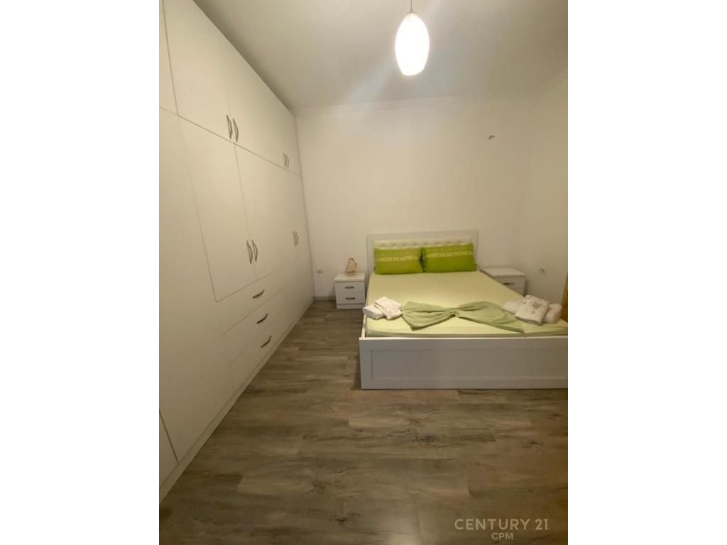 IN THE MUNICIPALITY OF PARIS, WE OFFER VILLAS FOR RENT