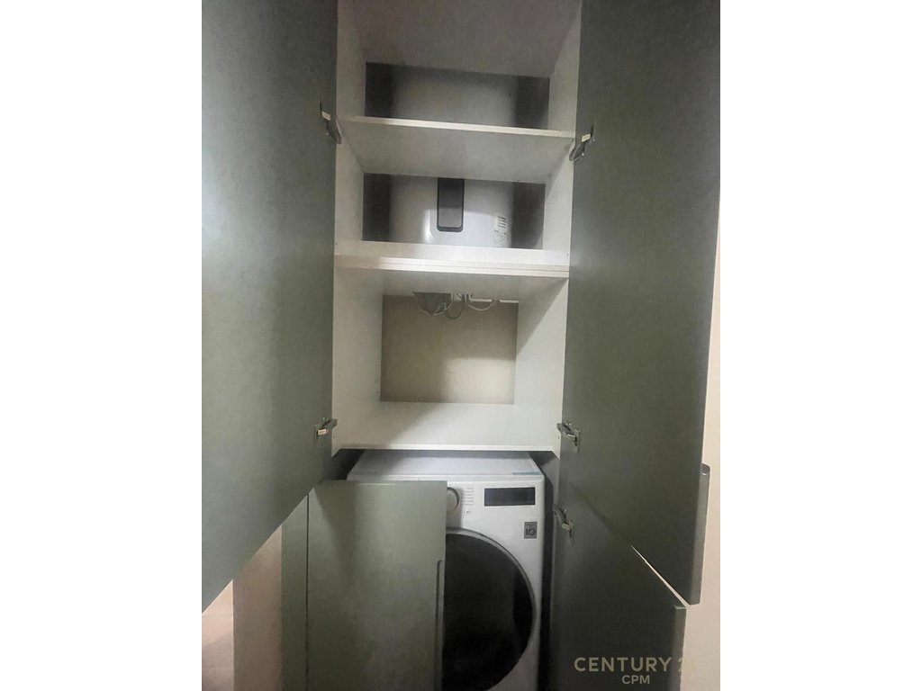 Apartment 1+1 for sale at Kodra e Diellit!