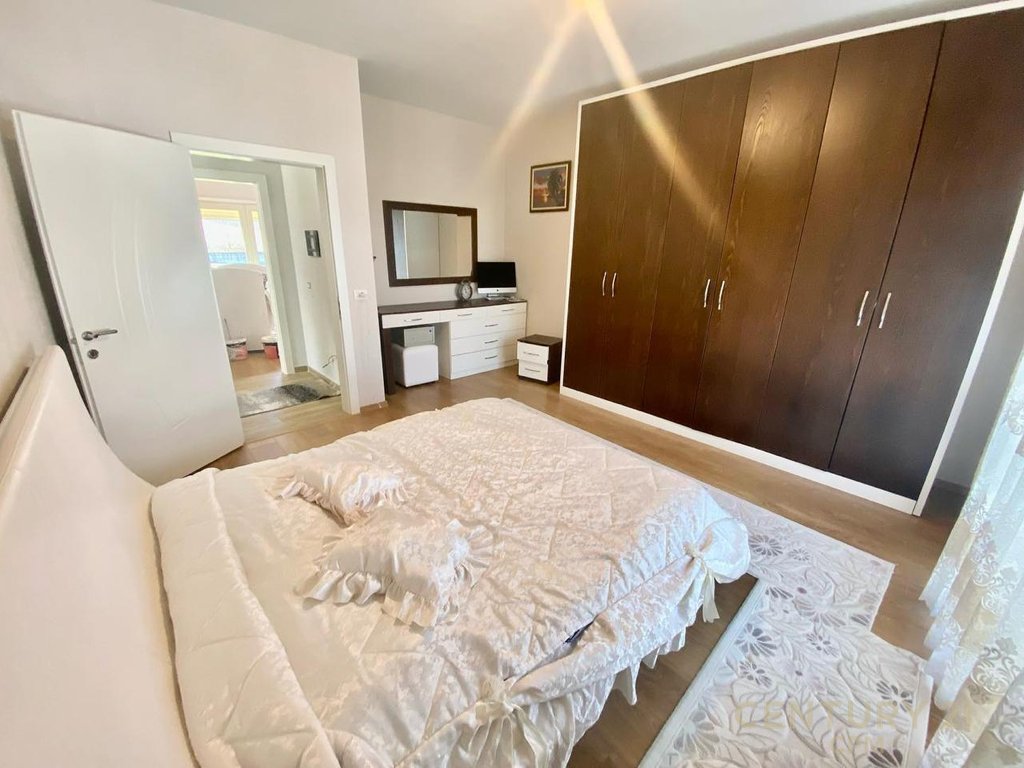 WE ARE RENTING A 3-STOREY VILLA IN MJULL-BATHORE