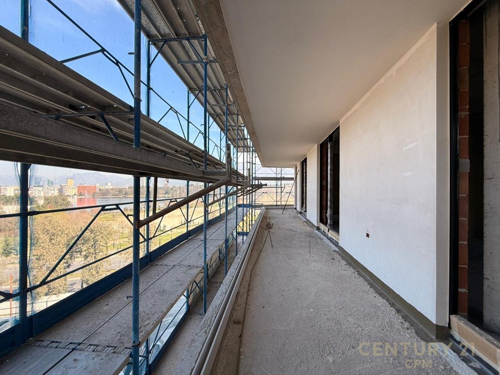 APARTMENT CHOICE 3+1+2+PARKING SPACE AT GRADIENT RESIDENCE WITH VIEW OF TIRANA LAKE!