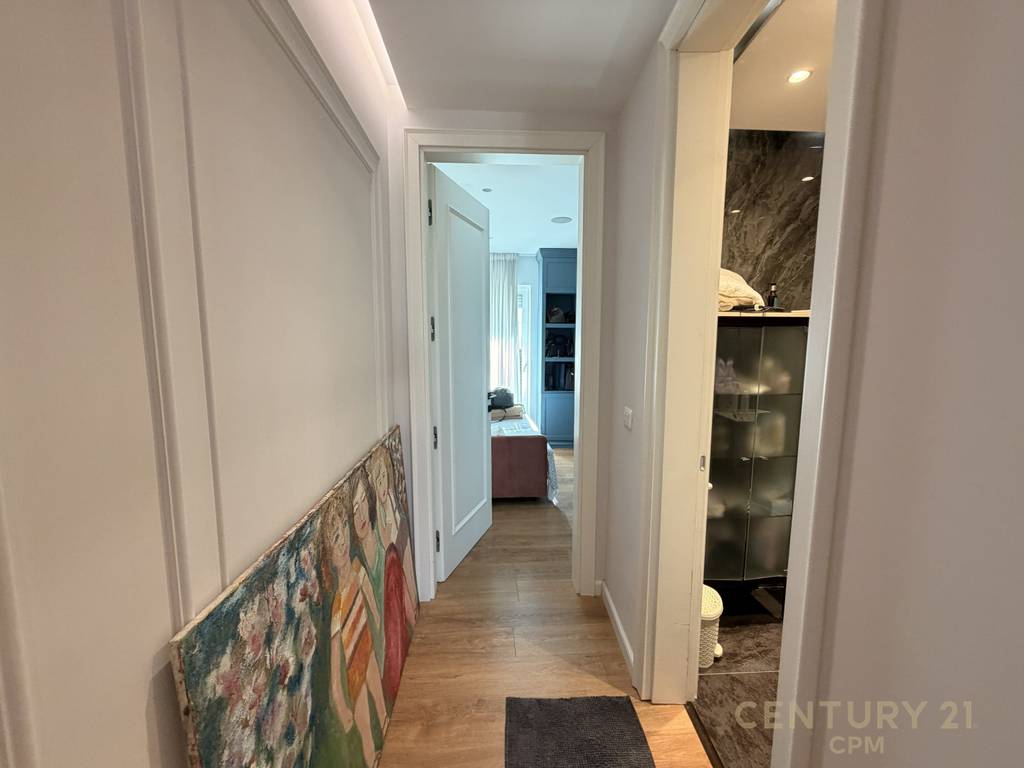 3+1+2+2 ROOM APARTMENT WITH PARKING SPACES NEAR AIR ALBANIA STADIUM