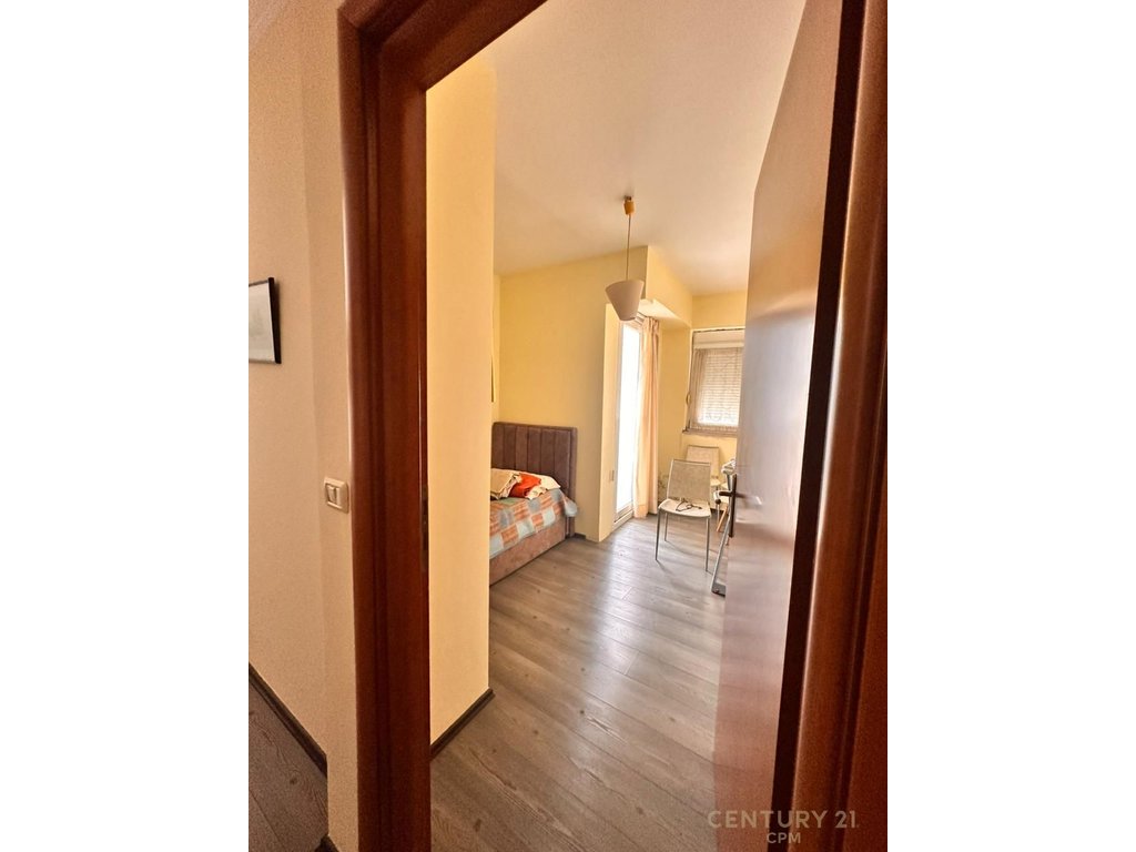 2+1+2 Apartment for Rent near Juridikut, Former Bllok