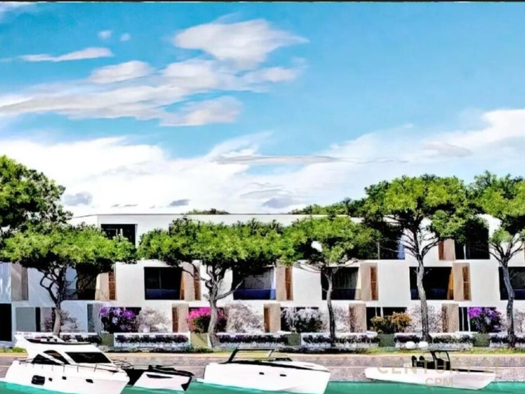 APARTMENT 1+1 WITH VERANDA AT TURQUOISE MARINA, LALEZ BAY!