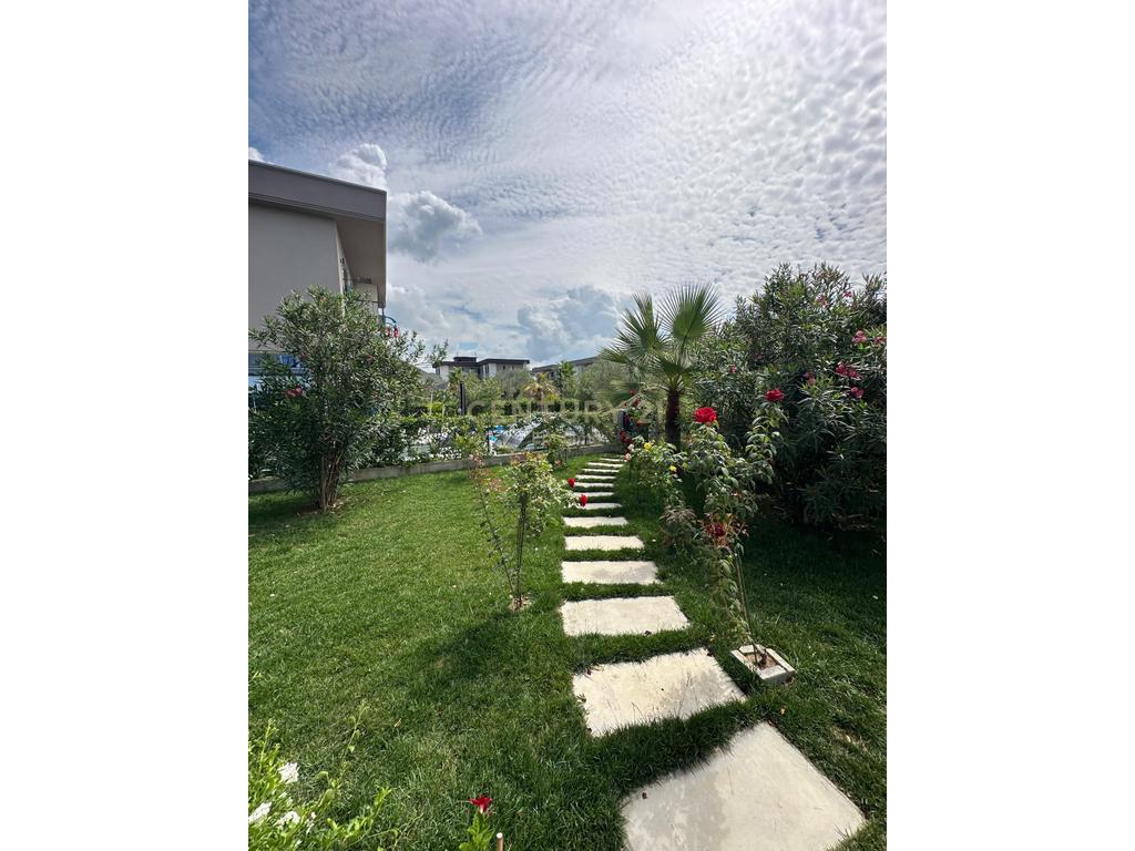 VILLA FOR SALE IN LALZ BAY !!
