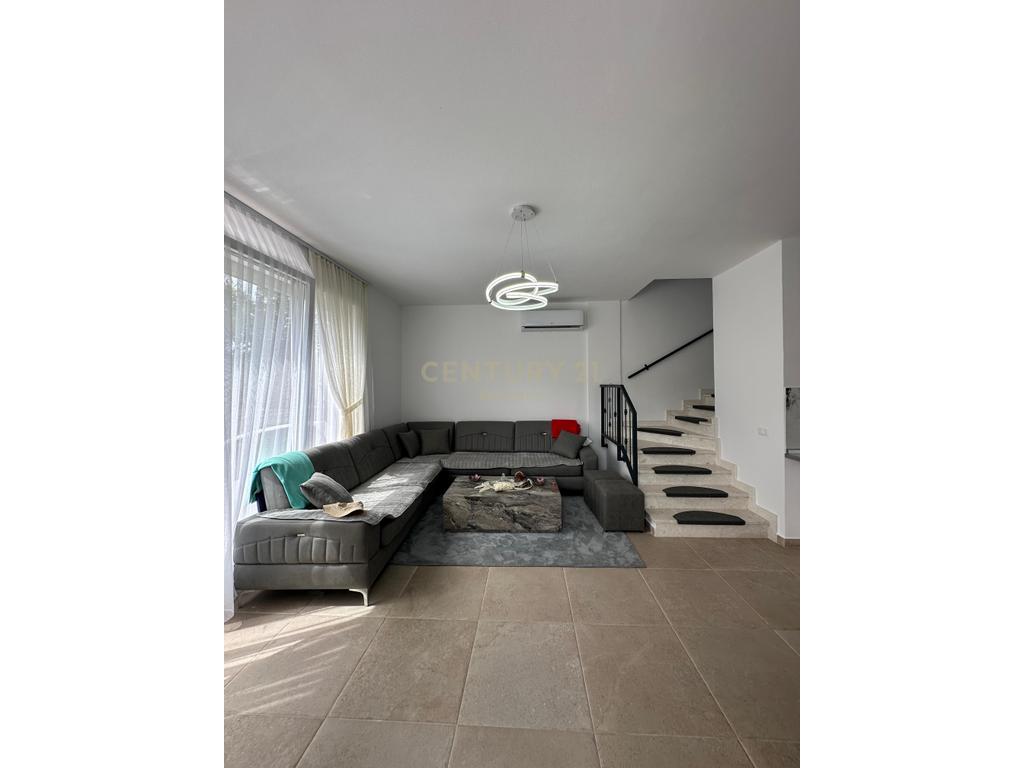 VILLA FOR SALE IN LALZ BAY !!