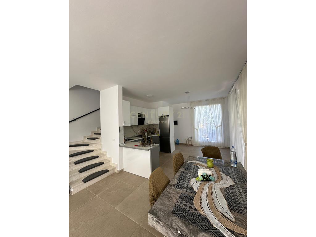 VILLA FOR SALE IN LALZ BAY !!