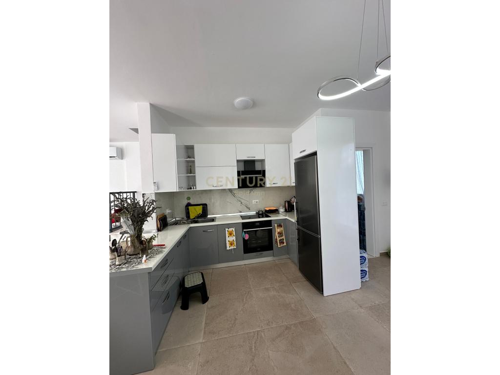 VILLA FOR SALE IN LALZ BAY !!