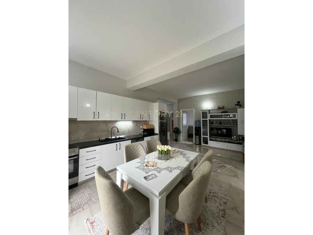 Villa for Sale in Xhafzotaj !!