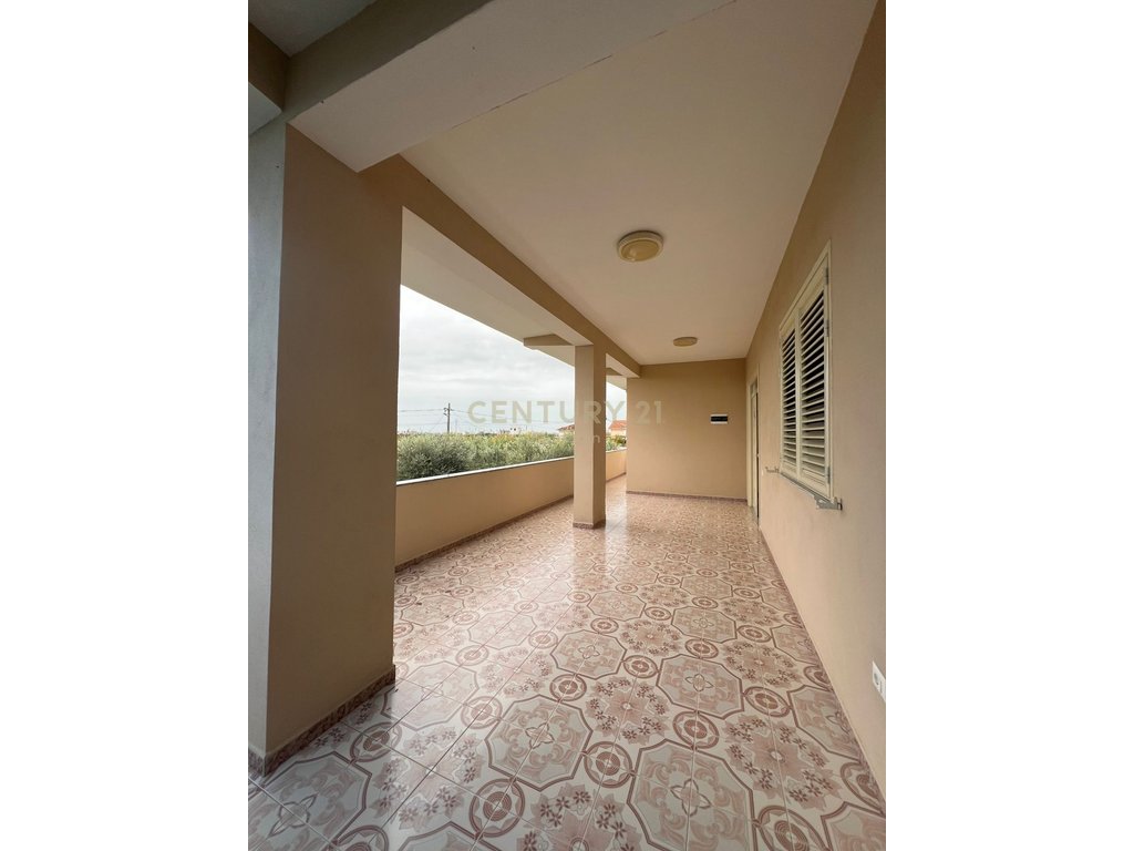 Villa for Sale in Xhafzotaj !!