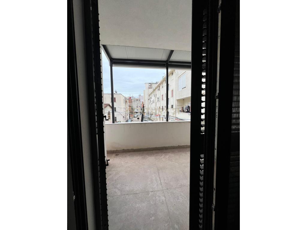 BUSINESS PREMISES FOR RENT ON ANDON NACI STREET!