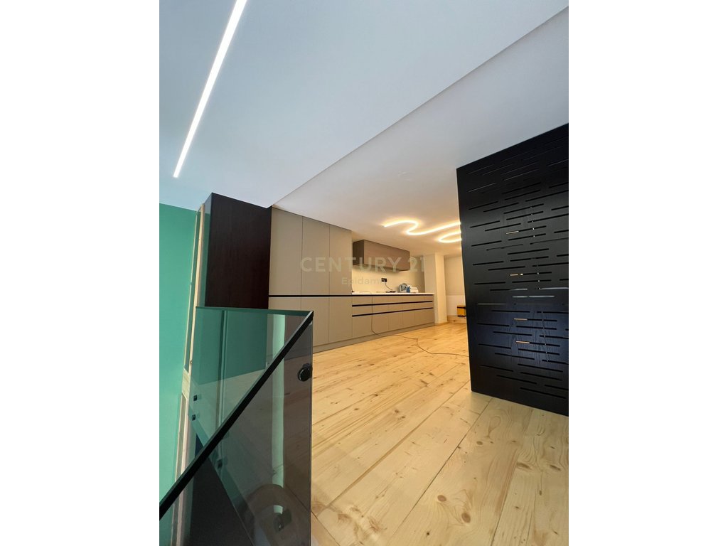 Dental Clinic for Sale at the Park – Durrës