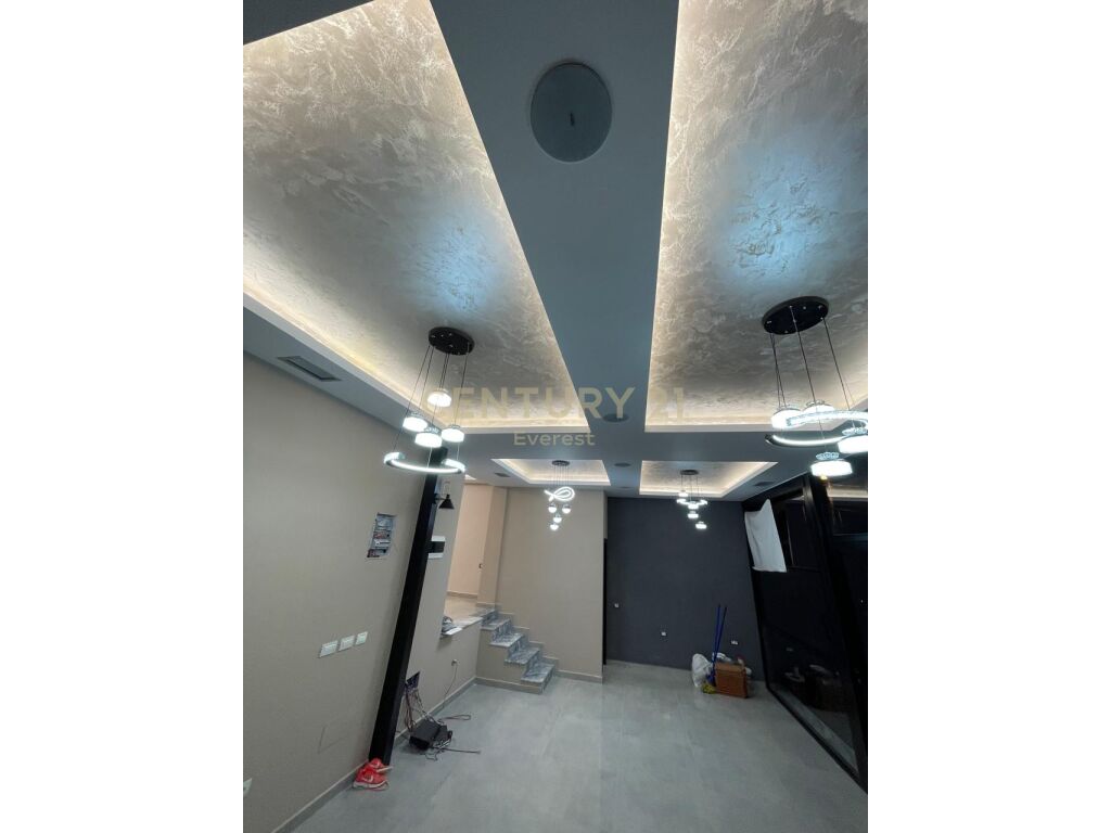 ALI DEMI, COMMERCIAL ENVIRONMENT FOR SALE