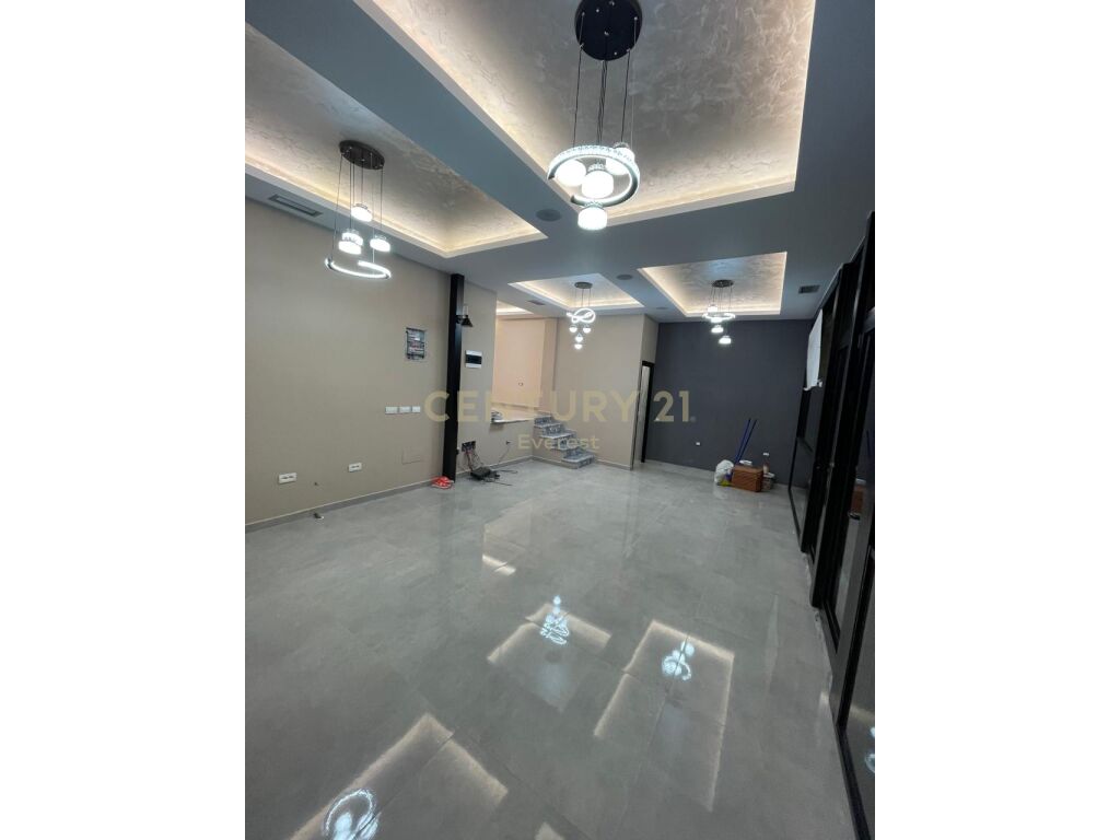 ALI DEMI, COMMERCIAL ENVIRONMENT FOR SALE