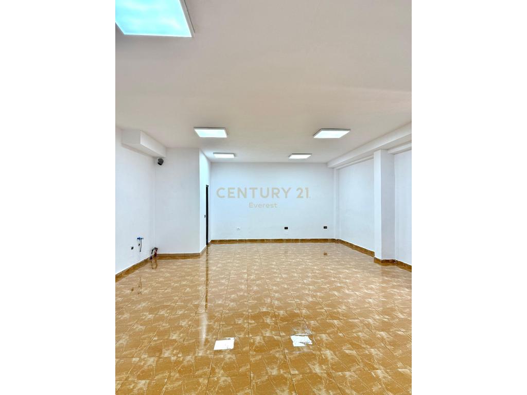 BOTANICAL GARDEN, COMMERCIAL FOR RENT