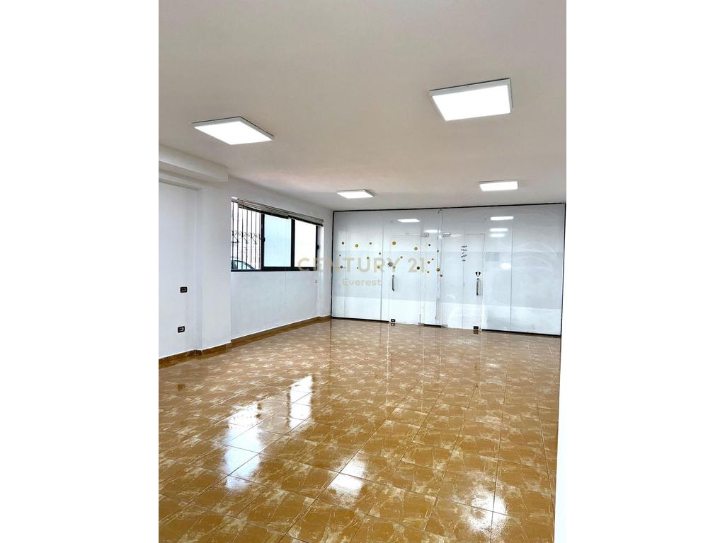 BOTANICAL GARDEN, COMMERCIAL FOR RENT