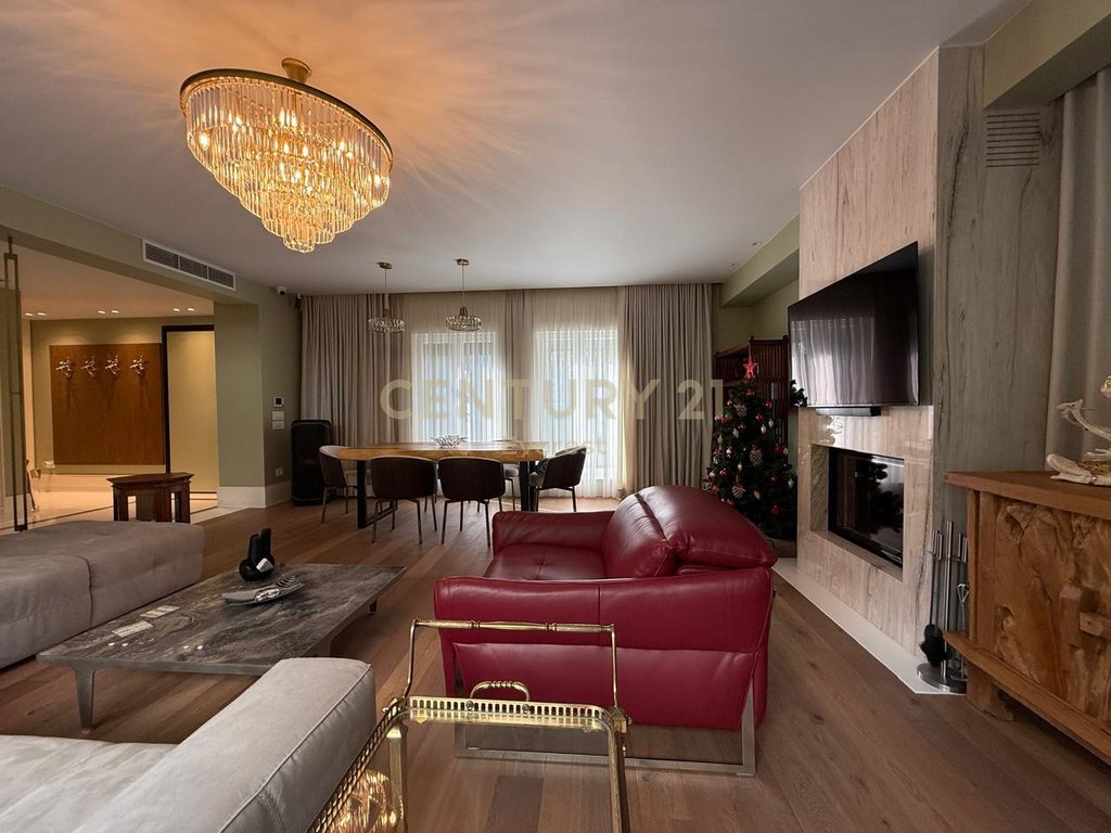 WHITE HOUSE-LUNDER, INDIVIDUAL VILLA FOR SALE