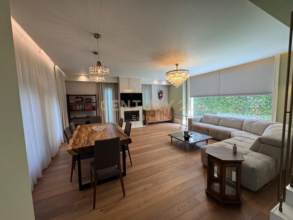 WHITE HOUSE-LUNDER, INDIVIDUAL VILLA FOR SALE