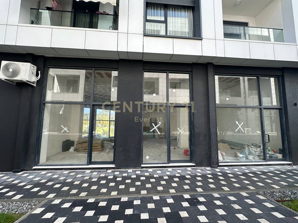 LIQENI I THATE, COMMERCIAL SPACE FOR RENT
