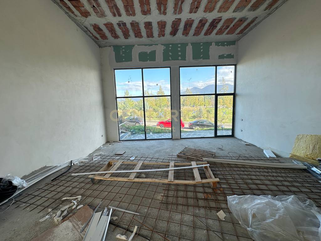 LIQENI I THATE, COMMERCIAL SPACE FOR RENT