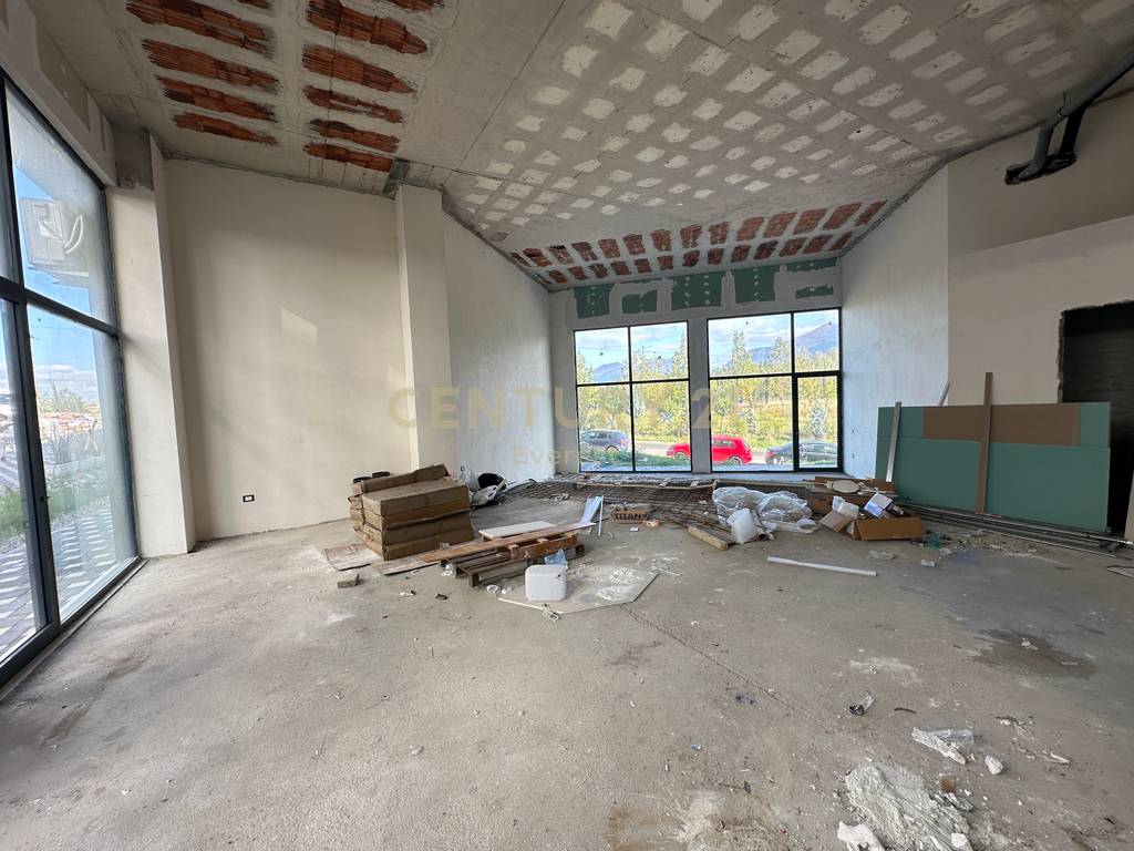 LIQENI I THATE, COMMERCIAL SPACE FOR RENT