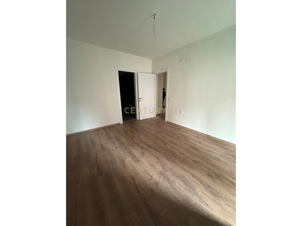 NEW BOULEVARD, OFFICE APARTMENT FOR RENT