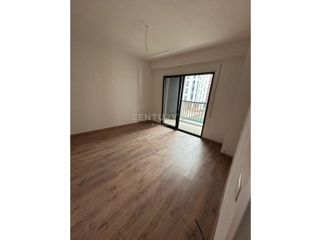NEW BOULEVARD, OFFICE APARTMENT FOR RENT