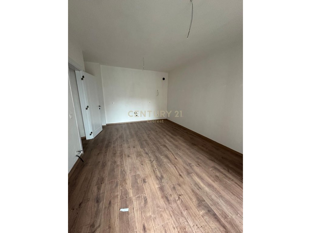 NEW BOULEVARD, OFFICE APARTMENT FOR RENT