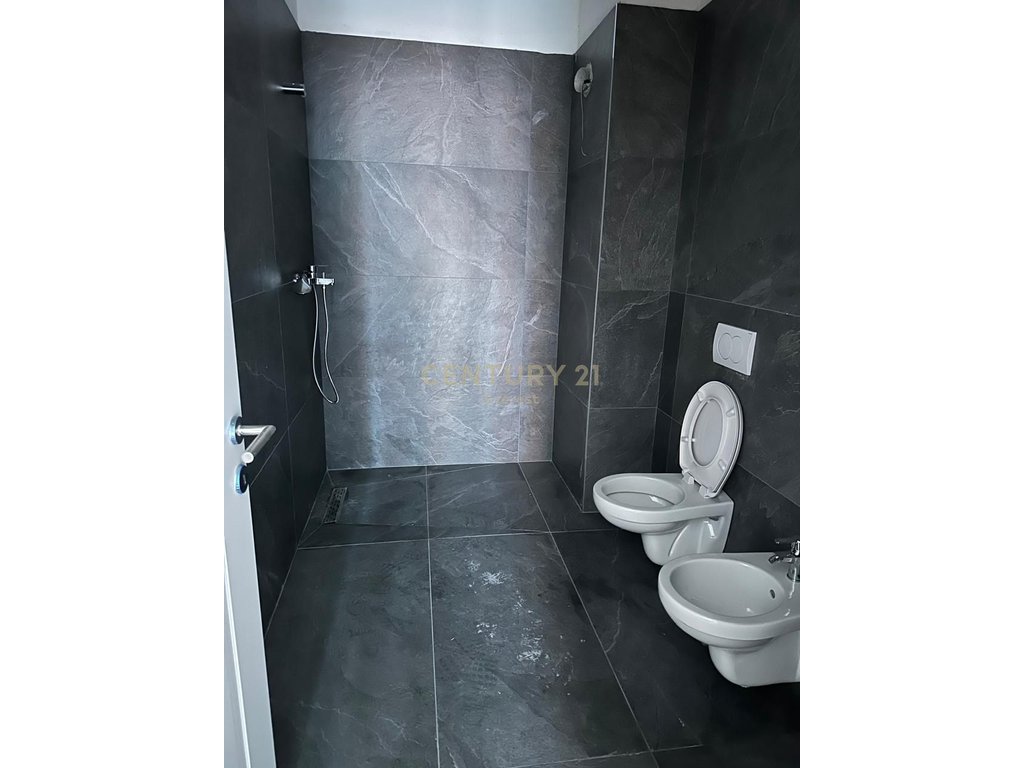 NEW BOULEVARD, OFFICE APARTMENT FOR RENT
