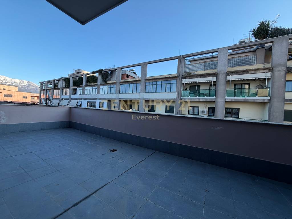 CENTER, APARTMENT 3+1 FOR RENT !