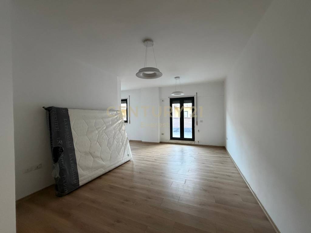 CENTER, APARTMENT 3+1 FOR RENT !