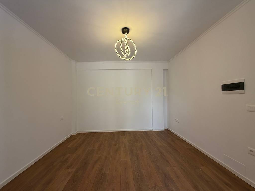 STUDIO APARTMENT FOR SALE, VASIL SHANTO
