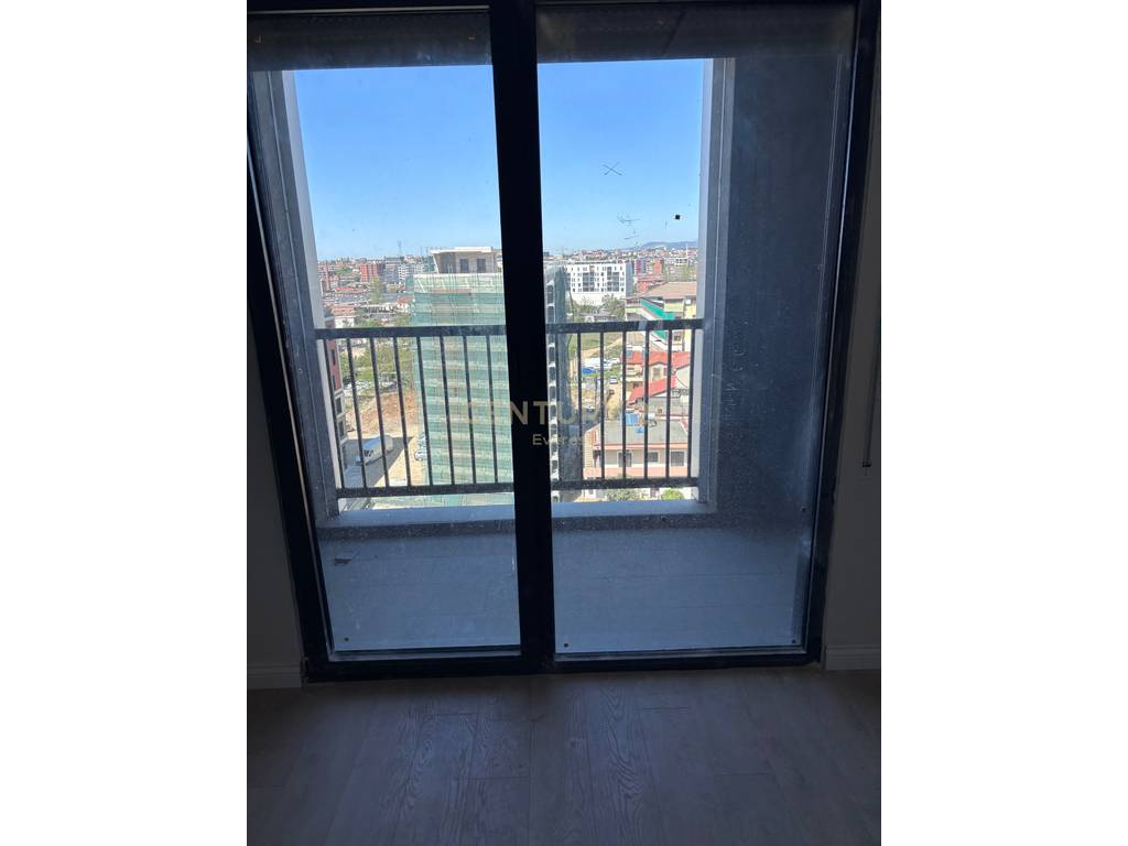 BULEVARDI I RI, 2+1+2 APARTMENT FOR SALE