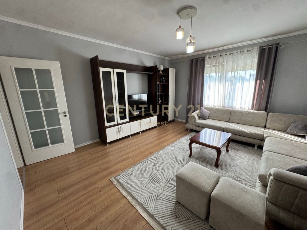 BOTANICAL GARDEN, APARTMENT 2+1+2+PARKING FOR RENT