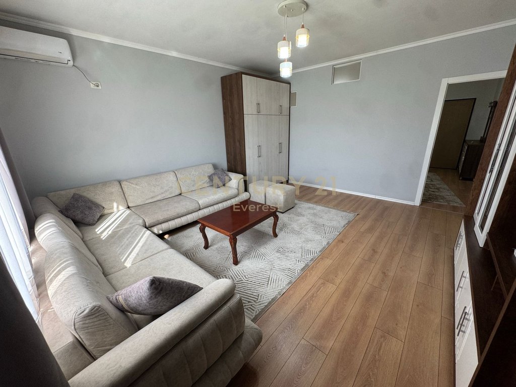 BOTANICAL GARDEN, APARTMENT 2+1+2+PARKING FOR RENT