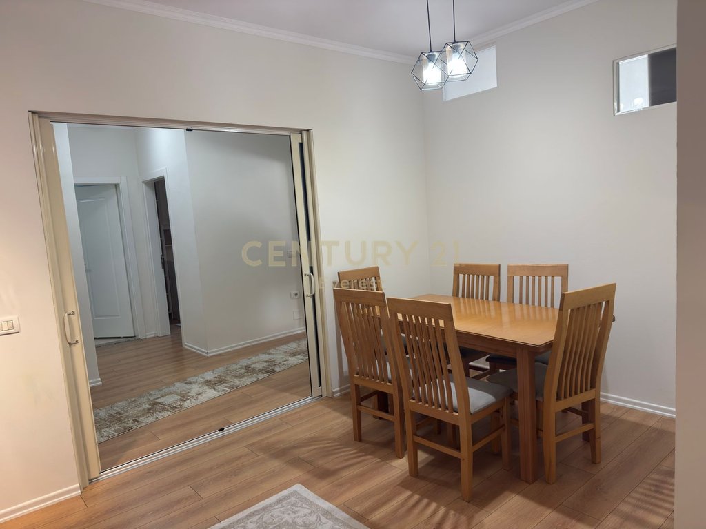 BOTANICAL GARDEN, APARTMENT 2+1+2+PARKING FOR RENT