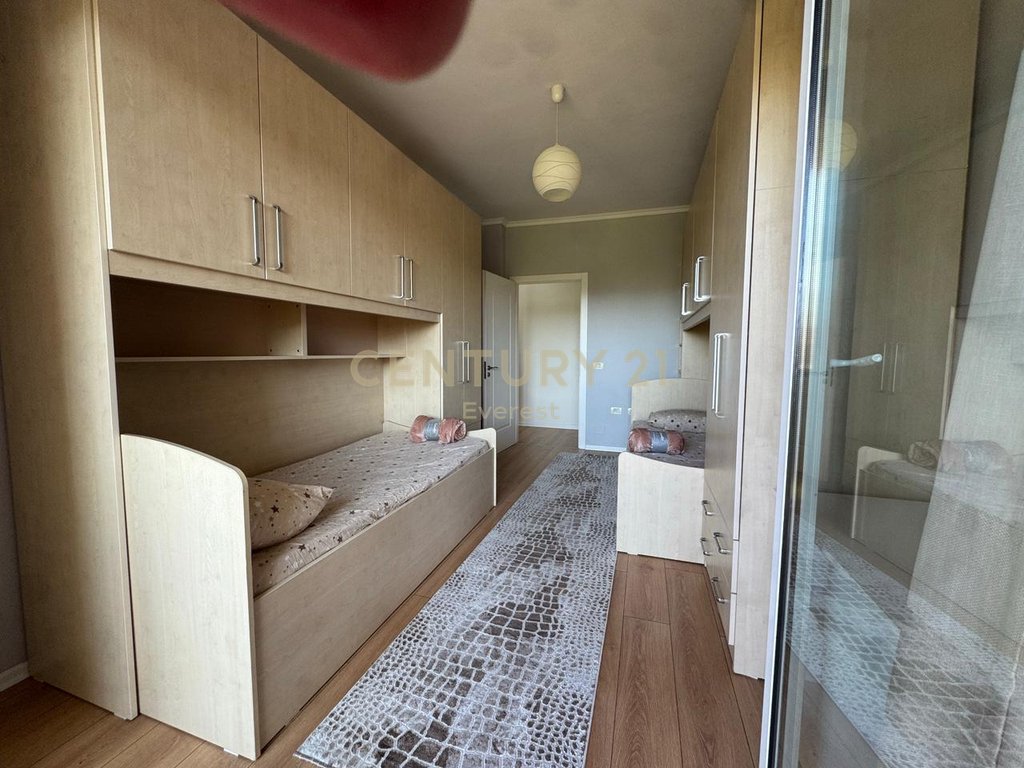 BOTANICAL GARDEN, APARTMENT 2+1+2+PARKING FOR RENT