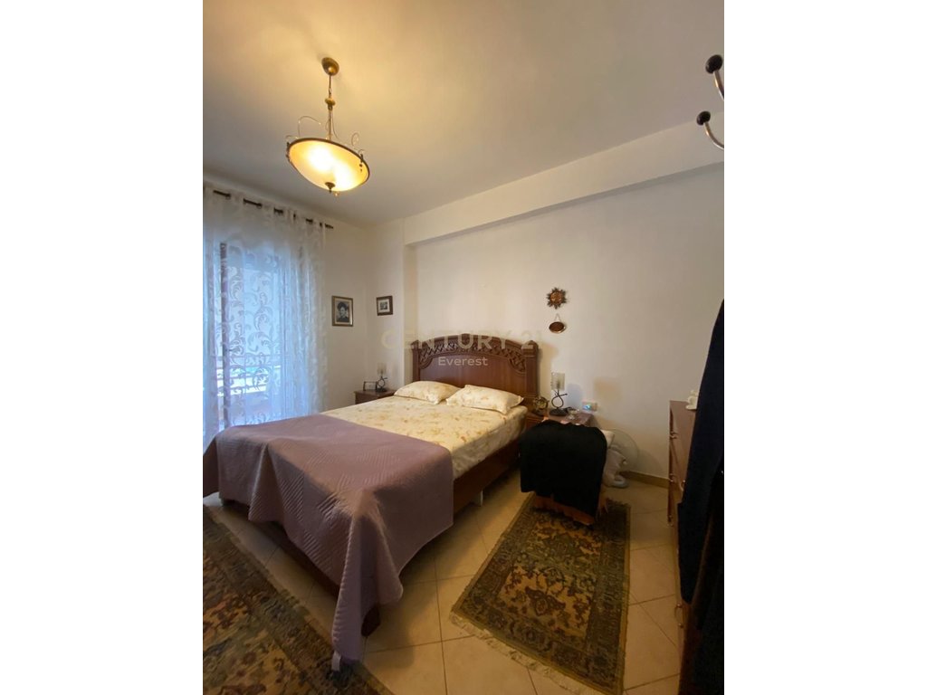 Apartment 2+1+2 for rent on Kavaja Street!