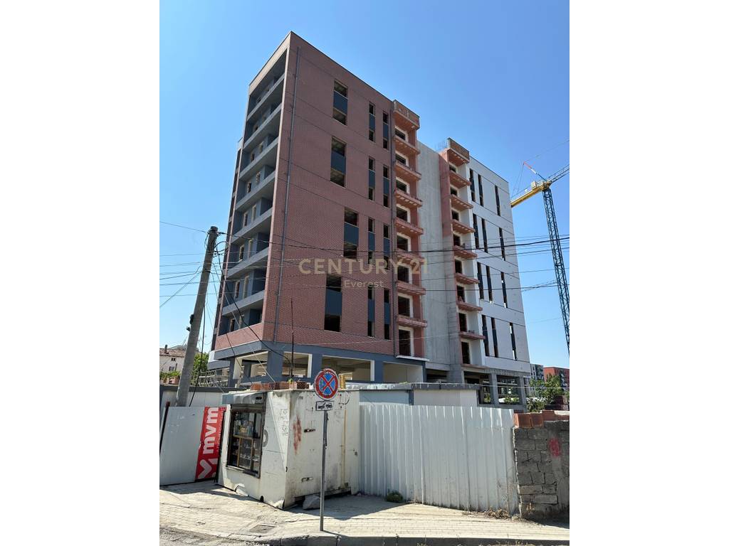 ISH FUSHA E AVIACIONIT, APARTMENT 1+1+PARKING SPACE FOR SALE